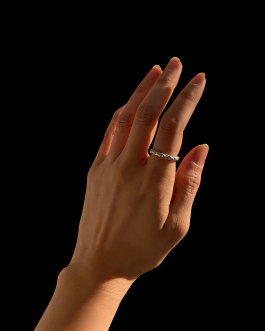 FIN RING